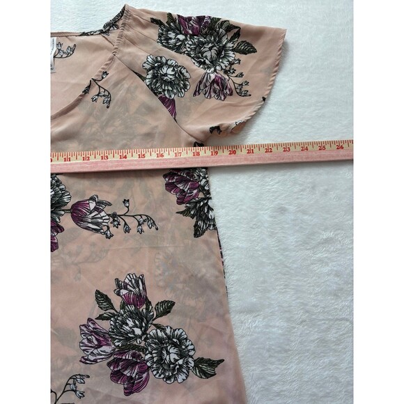 Grayson Treads Pink Floral Vneck Short Sleeve blouse size small - Picture 4 of 5
